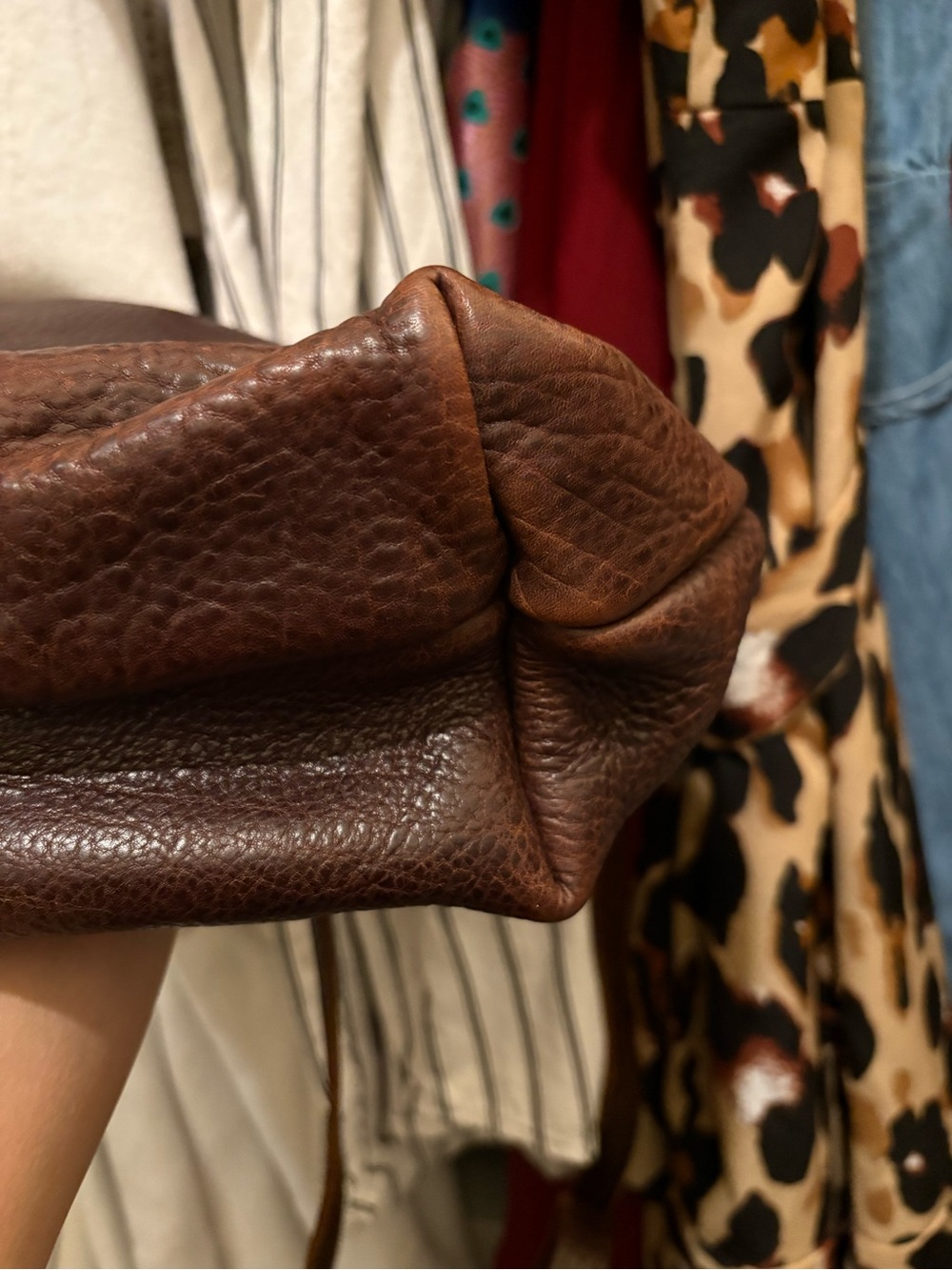 Portland Leather Goods | Large Bucket Bag | Coldbrew - Picture 8 of 12